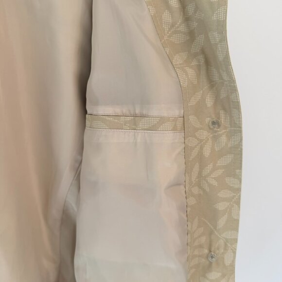 🌿 Eddie Bauer Women’s Beige Leaf Print Button Front Coat (Size XL) - Picture 4 of 6